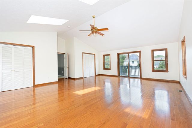 130 Pleasant St, Northborough, MA 01532