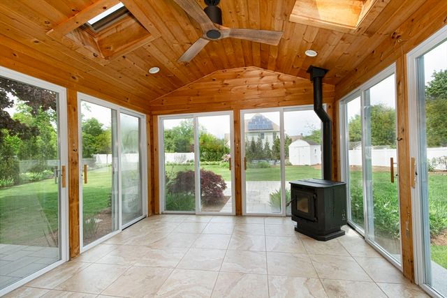 130 Pleasant St, Northborough, MA 01532