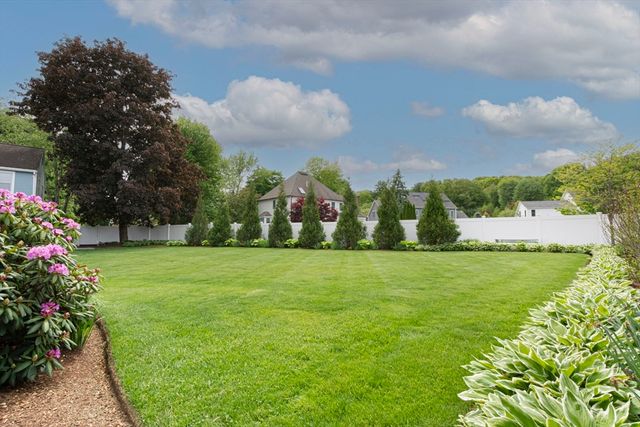 130 Pleasant St, Northborough, MA 01532