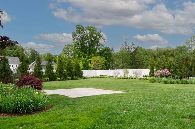 130 Pleasant St, Northborough, MA 01532