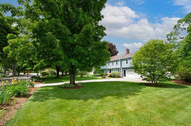 130 Pleasant St, Northborough, MA 01532