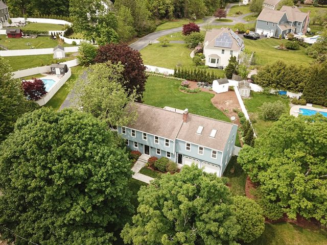 130 Pleasant St, Northborough, MA 01532