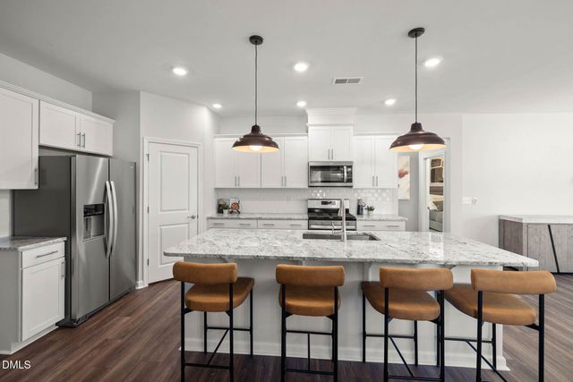 669 Fosterton Cottage Way, Raleigh, NC 27603