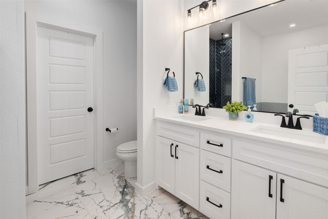 141 Wedgewood Drive, Mabank, TX 75156