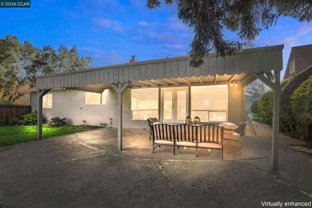 202 Christie Dr, Martinez, CA 94553