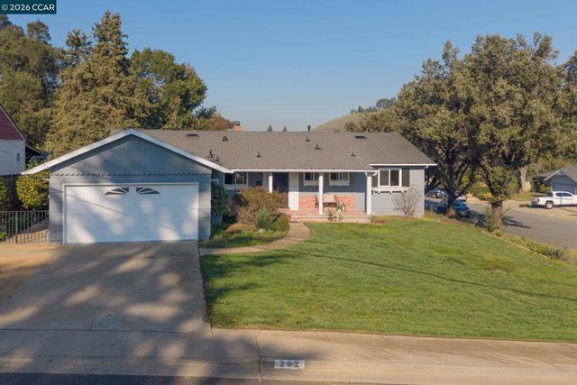 202 Christie Dr, Martinez, CA 94553