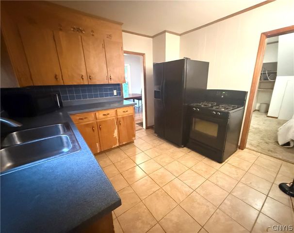 23 State Street, Vernon, NY 13421