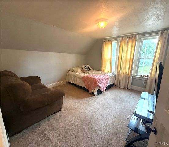 23 State Street, Vernon, NY 13421