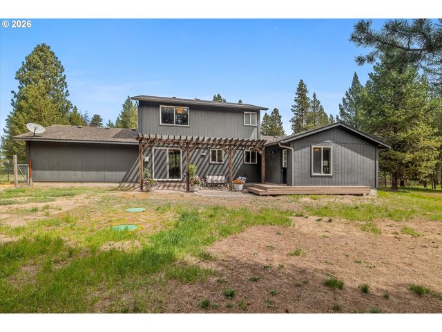16465 WHITE BUCK Ave, La Pine, OR 97739