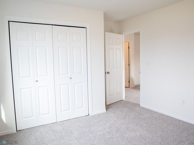 6735 Meadow View Drive S, Fargo, ND 58104