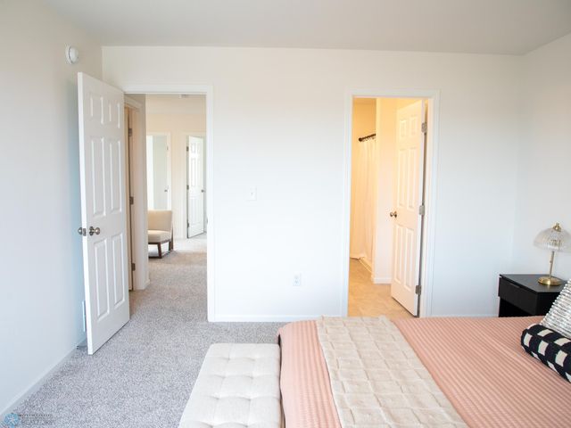 6735 Meadow View Drive S, Fargo, ND 58104