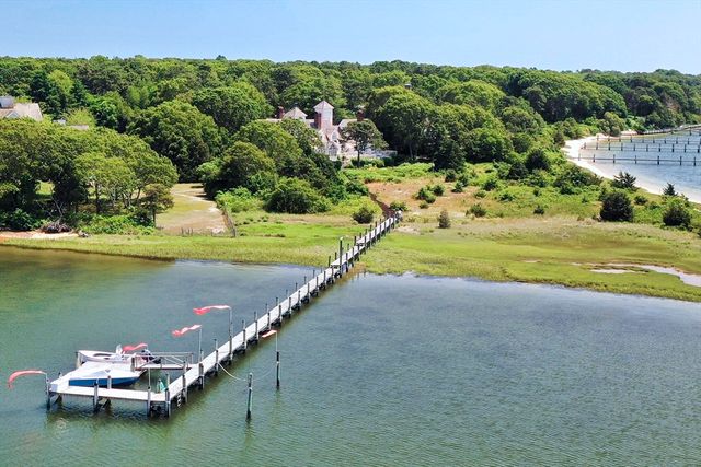 255 Bayberry Way, Barnstable, MA 02655