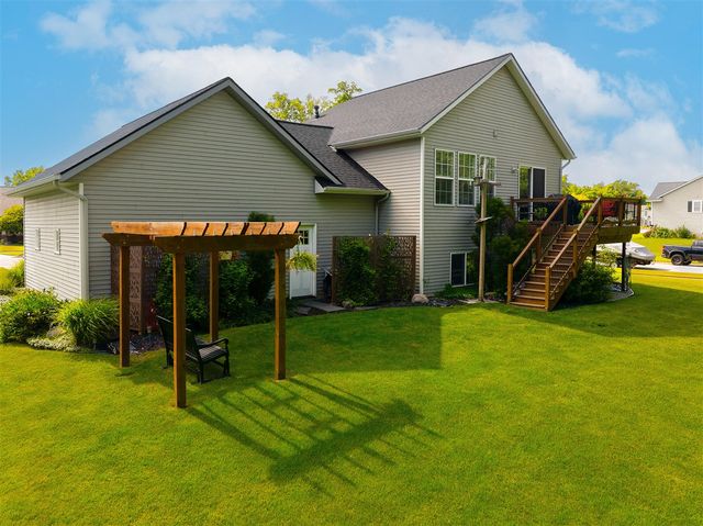 2198 Applegate Drive, Grand Rapids, MI 49534