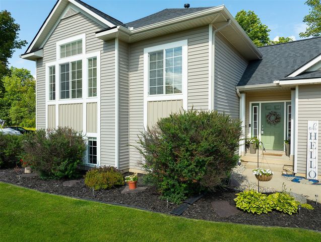2198 Applegate Drive, Grand Rapids, MI 49534