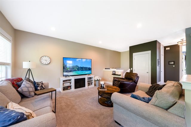 2198 Applegate Drive, Grand Rapids, MI 49534