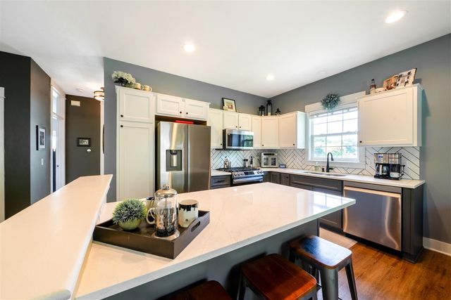 2198 Applegate Drive, Grand Rapids, MI 49534
