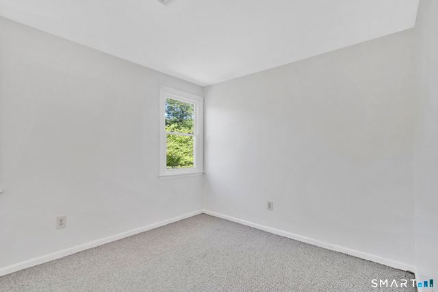 8 Hanover Lane, South Windsor, CT 06074