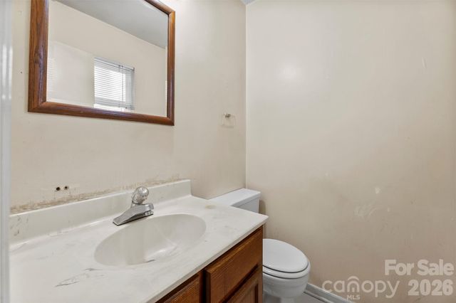 5307 Dawndeer Lane, Charlotte, NC 28212