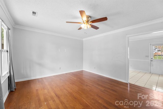 5307 Dawndeer Lane, Charlotte, NC 28212