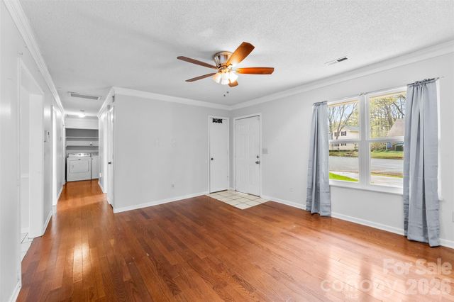 5307 Dawndeer Lane, Charlotte, NC 28212