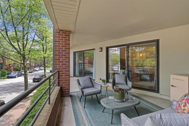255 College Cross Apt 42, Norfolk, VA 23510