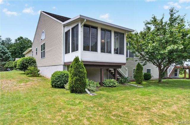 112 Sleeth Mill Circle, Cicero, NY 13212