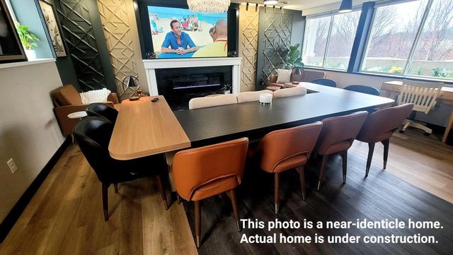 6901 W Beatrice COURT, Milwaukee, WI 53223