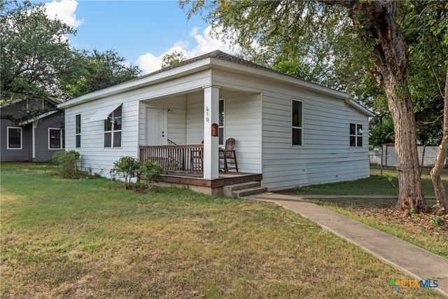 610 E 13th Avenue, Belton, TX 76513