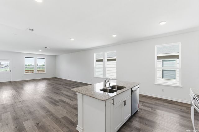 1210 WARBLER PASS, Marion, TX 78124