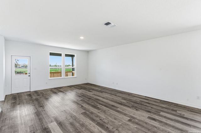 1210 WARBLER PASS, Marion, TX 78124