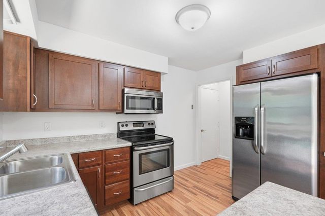 2750 Sunset Court, Cross Plains, WI 53528