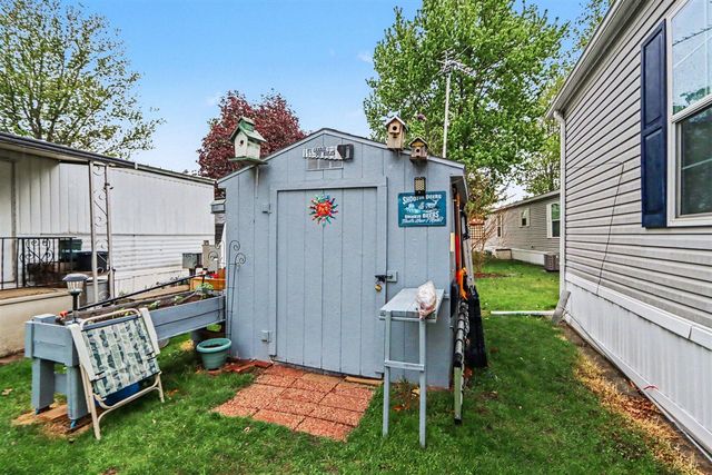 6446 Queens Way, Kalamazoo, MI 49009
