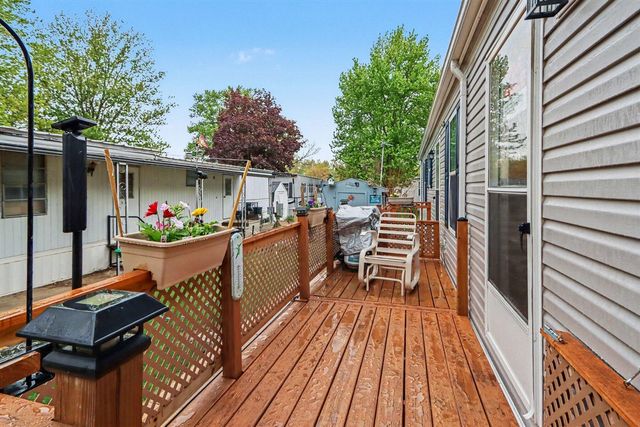 6446 Queens Way, Kalamazoo, MI 49009