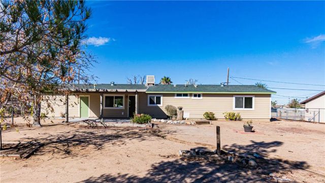 9293 Guava, Hesperia, CA 92345