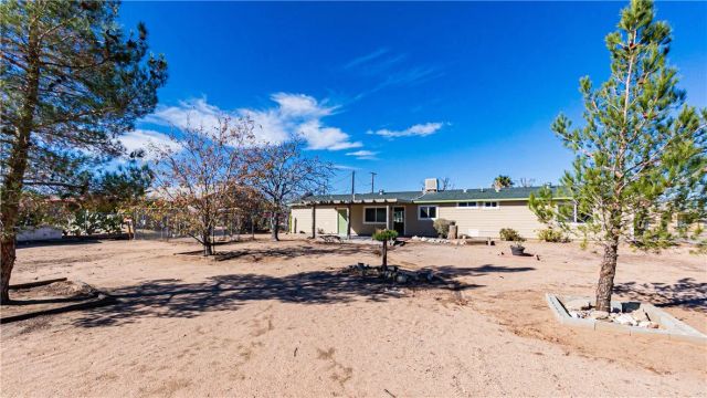 9293 Guava, Hesperia, CA 92345