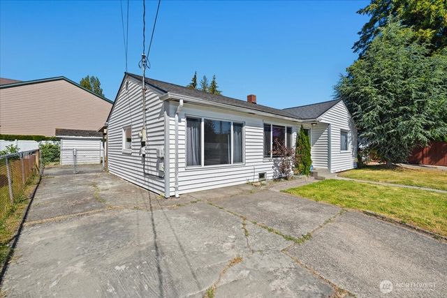 1816 S Sprague Avenue, Tacoma, WA 98405