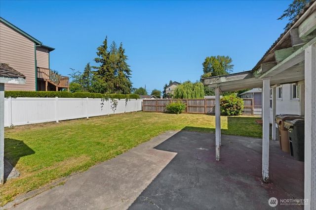 1816 S Sprague Avenue, Tacoma, WA 98405