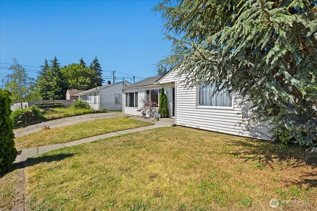 1816 S Sprague Avenue, Tacoma, WA 98405