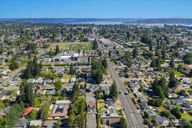 1816 S Sprague Avenue, Tacoma, WA 98405