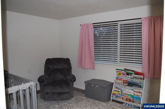 2240 Maplewood Dr S Dr, Salem, OR 97306