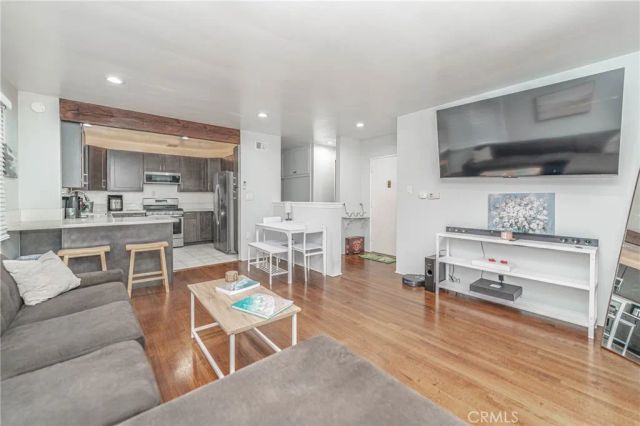 325 Cedar, Long Beach, CA 90802