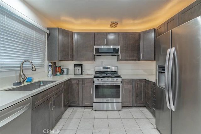 325 Cedar, Long Beach, CA 90802
