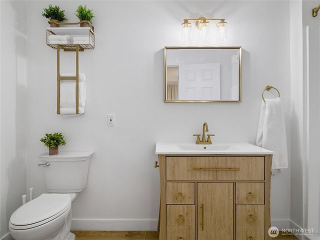 216 Shadow Lane NE, Olympia, WA 98506