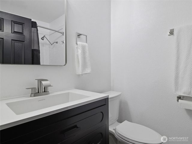 216 Shadow Lane NE, Olympia, WA 98506