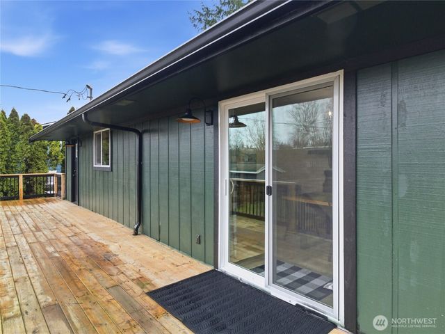 216 Shadow Lane NE, Olympia, WA 98506