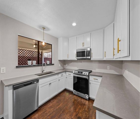 306 Dove Creek Trail, Southlake, TX 76092