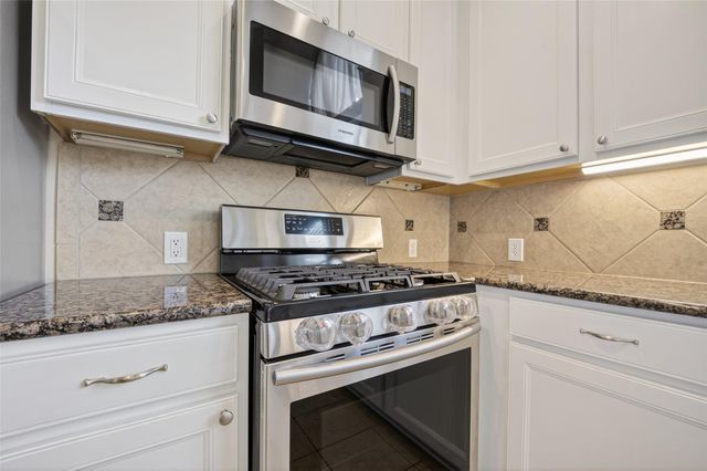 3219 Legends Mist Drive, Spring, TX 77386