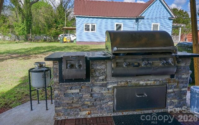 418 S Yadkin Avenue, Spencer, NC 28159