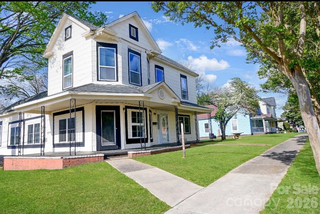 418 S Yadkin Avenue, Spencer, NC 28159