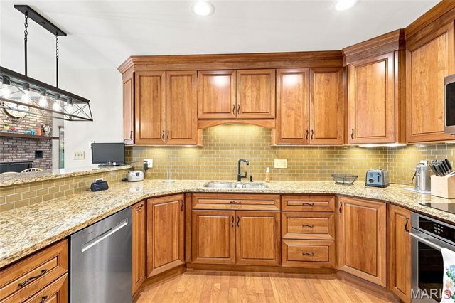 4550 Mattis Road, Mehlville, MO 63128